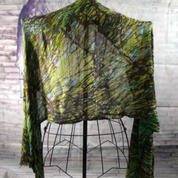 ‼️Cynthia Rowley Viscose Scarf Wrap Shawl Green‼️ - Picture 3 of 6